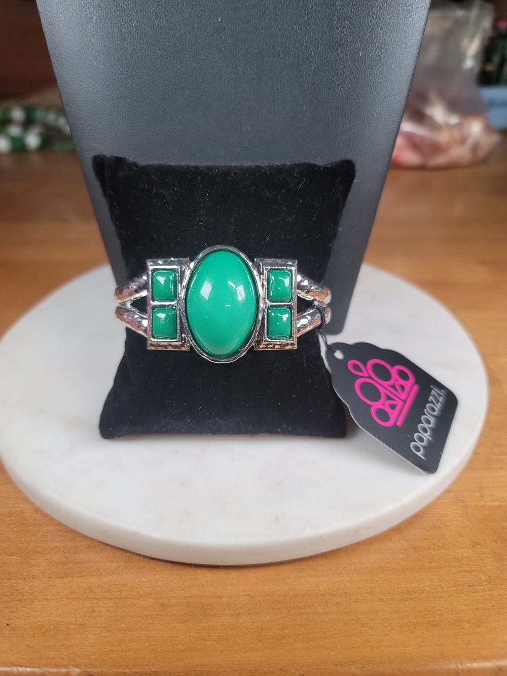 paparazzi Silver-Tone Bright Green Oval Statement Bracelet